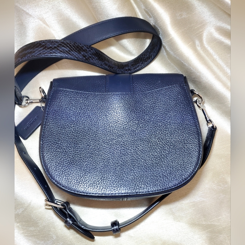 ‼️SOLD‼️ COACH GEORGIE Saddle Bag Suede, Leather - Picture 7 of 16